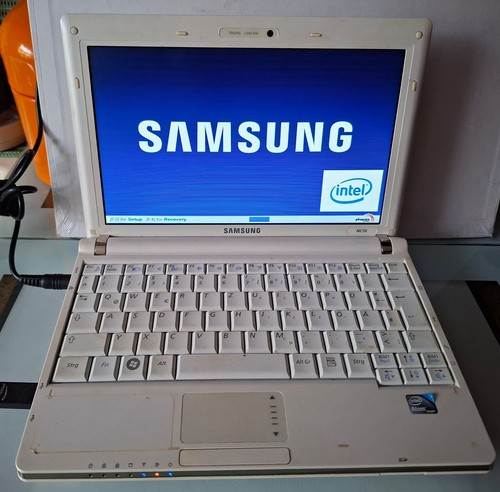 Samsung premium streaming box - samsung,